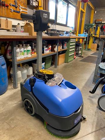 Numatic schrobzuig machine beschikbaar voor biedingen