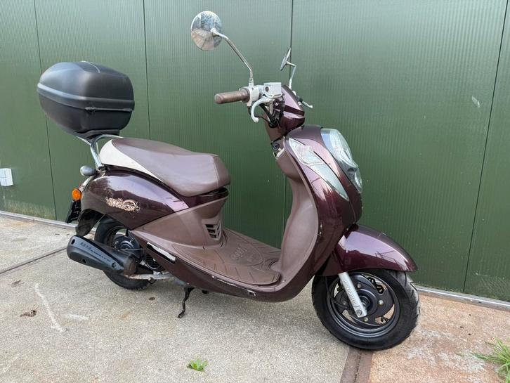 Sym mio 50 A-klasse, Fietsen en Brommers, Snorfietsen en Snorscooters, Gebruikt, Benzine, Ophalen