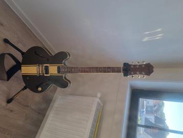  Epiphone Tom DeLonge Signature ES-333 beschikbaar voor biedingen