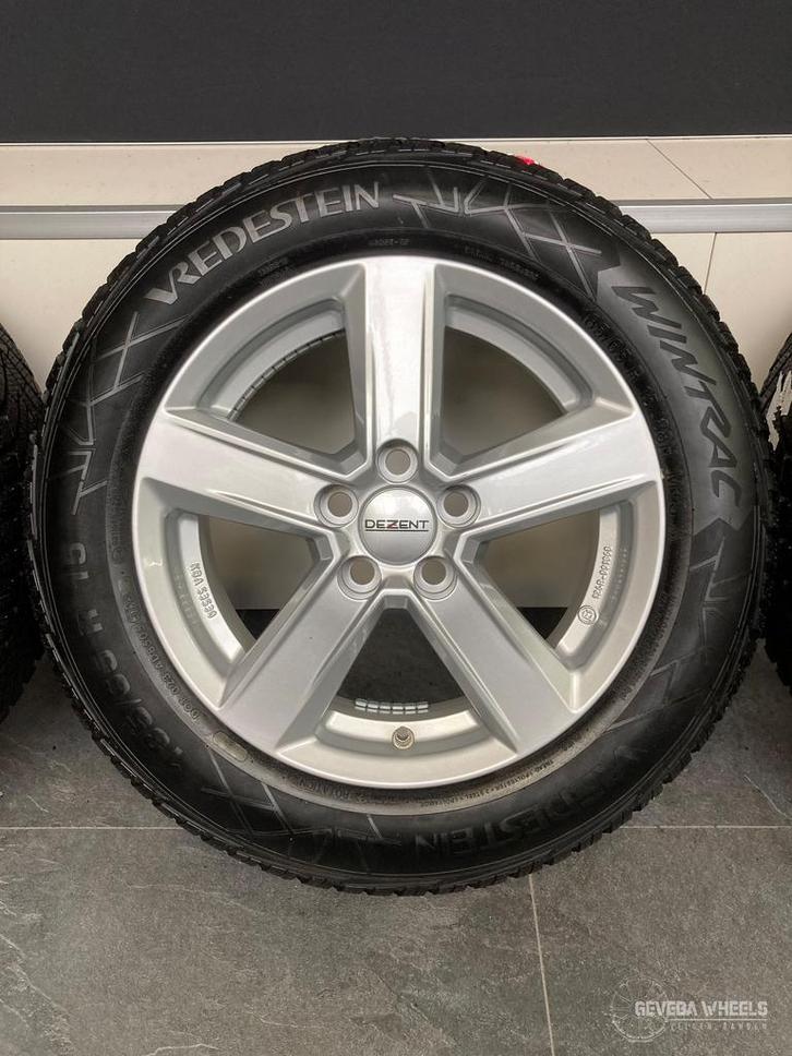 15” Toyota Yaris sport vanaf 2020 velgen winterbanden 5x100, Auto-onderdelen, Banden en Velgen, Banden en Velgen, Winterbanden