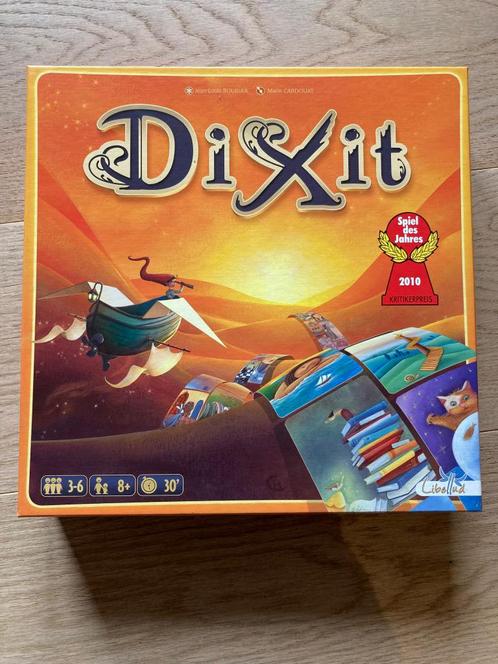 Dixit bordspel - goede staat, Hobby en Vrije tijd, Gezelschapsspellen | Bordspellen, Zo goed als nieuw, Drie of vier spelers, Vijf spelers of meer
