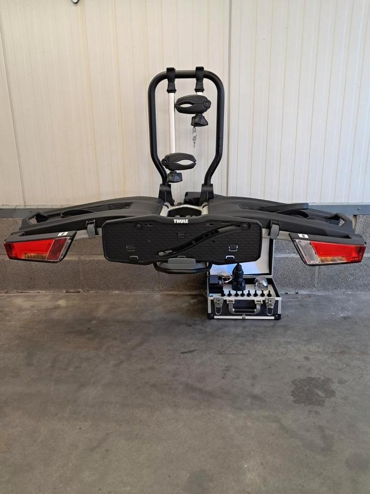 Thule aesyfold XT 2 933 geschikt voor alle fietsen tot 60kg, Auto diversen, Fietsendragers, Nieuw, Trekhaakdrager, 2 fietsen, Brede banden