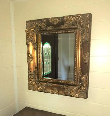 Grote gouden Barok spiegel met dikke kader 80 x 70 dikte 9cm beschikbaar voor biedingen