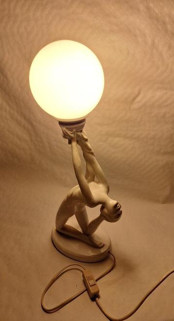 Art deco lamp  beschikbaar voor biedingen