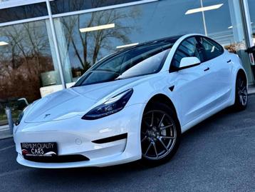 Tesla Model 3 2023 / 14.100km / AUTOPILOT / PROPERE STAAT beschikbaar voor biedingen