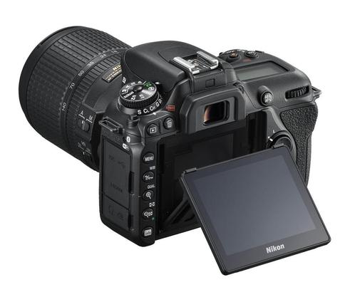 Nikon D7500 + 4 Lenzen! Bieden vanaf 1100 euro., Audio, Tv en Foto, Fotocamera's Digitaal, Zo goed als nieuw, Spiegelreflex, Nikon
