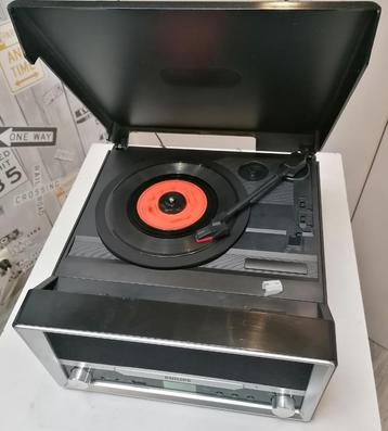 Philips OTT2000 - Platenspeler met Radio/CD-speler/BT beschikbaar voor biedingen