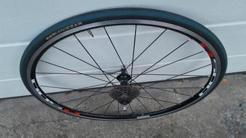 28" Achterwiel Shimano R500 koersfiets racefiets fietswiel beschikbaar voor biedingen