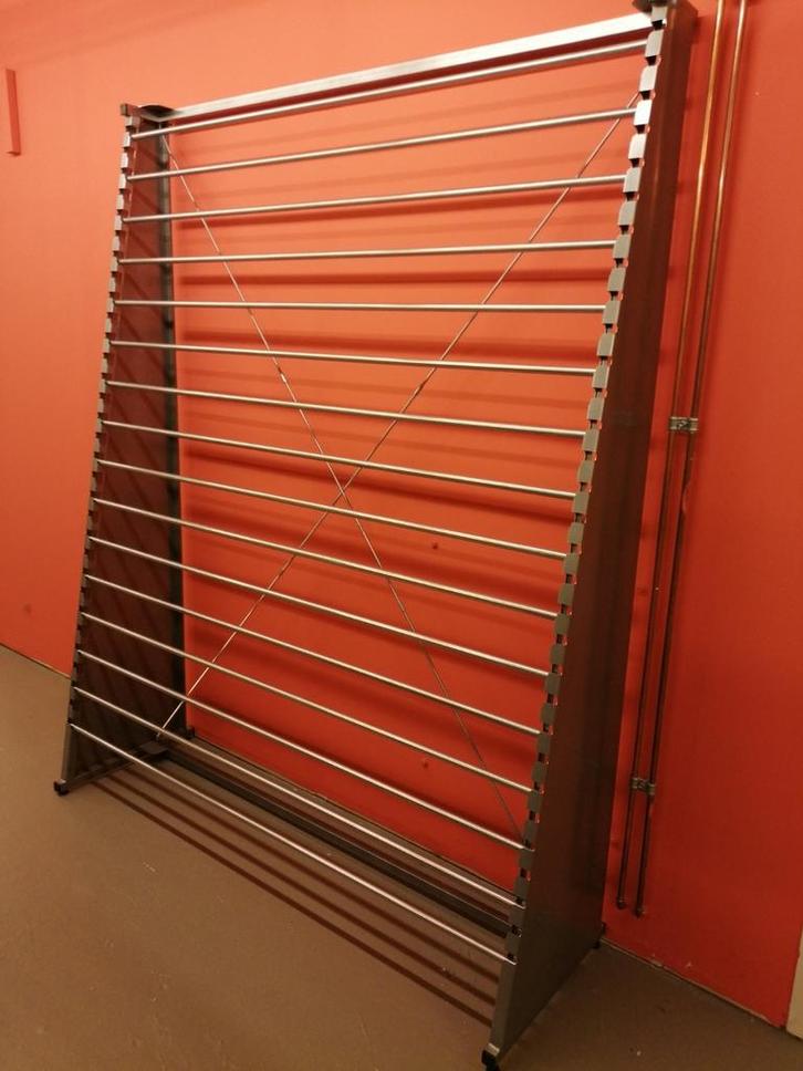 Metalen presentatierek, Doe-het-zelf en Bouw, IJzerwaren en Bevestigingsmiddelen, Gebruikt, Ophalen