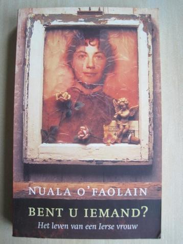 221 - Bent u iemand? - Nuala O'Faolain beschikbaar voor biedingen