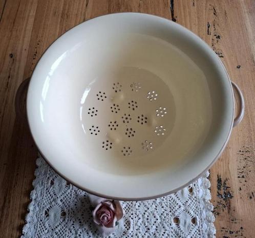 Grote emaille vergiet, licht geel met beige, Antiek en Kunst, Curiosa en Brocante, Ophalen of Verzenden