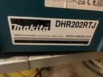 Makita 18V Boorhamer incl. 2 batt. + lader, Doe-het-zelf en Bouw, Gereedschap | Boormachines, Variabele snelheid, Zo goed als nieuw
