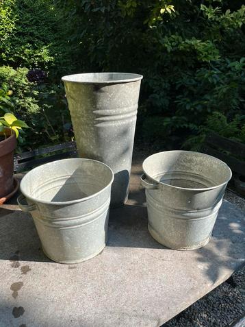ZINKEN BLOEMEN EMMERS VAAS ZINK TUIN TERRAS VINTAGE beschikbaar voor biedingen