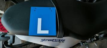 L plaat for motorfiets (metaal)  beschikbaar voor biedingen