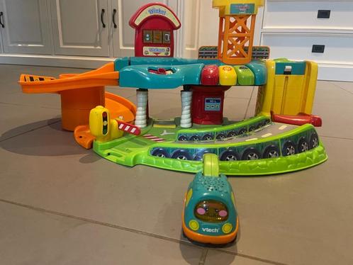 V tech toot toot garage, Kinderen en Baby's, Speelgoed | Vtech, Gebruikt, Ophalen
