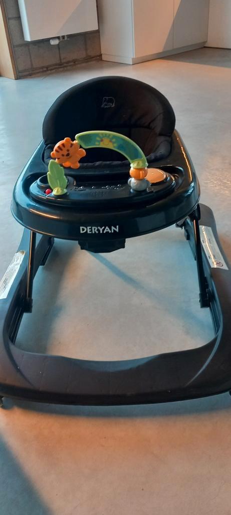 Loopstoel Deryan luxe 2 in 1  inklapbaar, Kinderen en Baby's, Speelgoed | Buiten | Voertuigen en Loopfietsen, Gebruikt, Loopvoertuig