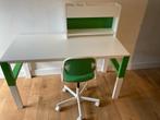 Bureau ikea réglable avec chaise de bureau et une étagère., Maison & Meubles, Enlèvement, Utilisé, Bureau, Réglable en hauteur