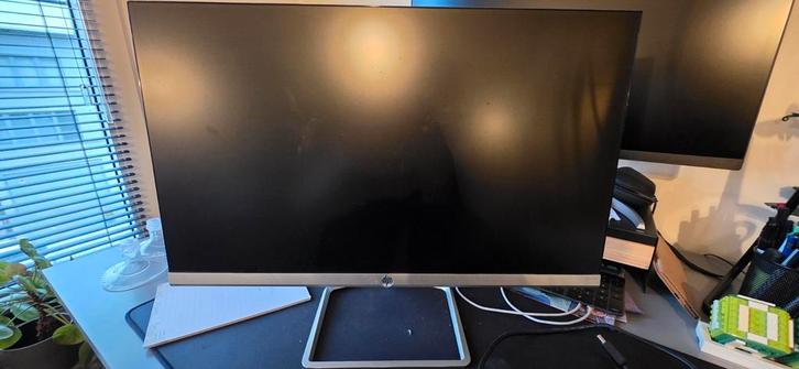 HP 24fw (3KS62AA) Zilver, Zwart, Computers en Software, Monitoren, Zo goed als nieuw, 61 t/m 100 Hz, HDMI, VGA, Gaming, IPS, Full HD