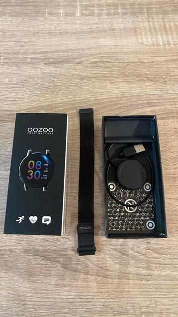 Nieuwe smartwatch, nooit gebruikt  beschikbaar voor biedingen