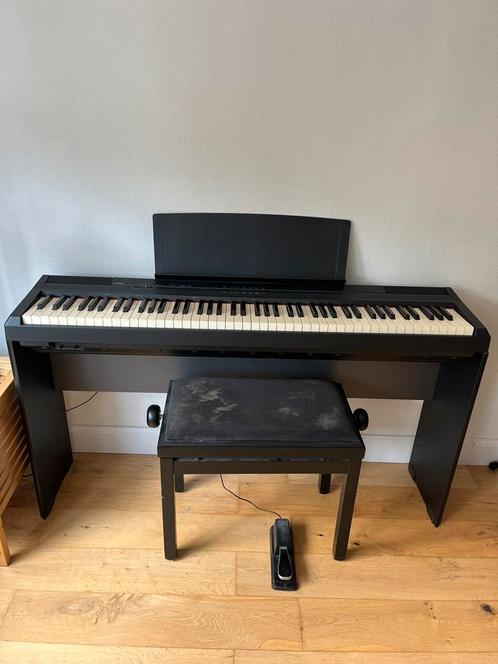 Yamaha P-105 digitale piano, Muziek en Instrumenten, Piano's, Zo goed als nieuw, Piano, Zwart, Digitaal, Ophalen