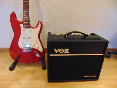 Stratocaster Richwood + Versterker VOX VT20+ Valvetronix 30W, Muziek en Instrumenten, Snaarinstrumenten | Gitaren | Bas, Nieuw