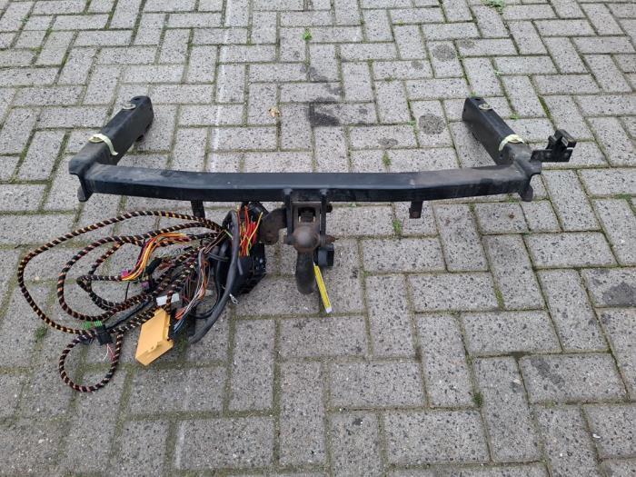 Trekhaak van een Audi A4, Auto-onderdelen, Ophanging en Onderstel, Audi, Gebruikt, 3 maanden garantie, Ophalen of Verzenden
