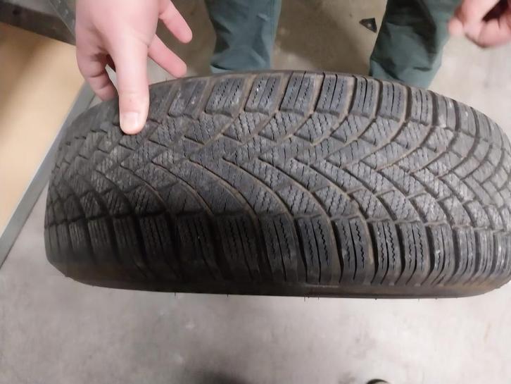 4 winterbanden Bridgestone Blizzak stalen velg – 195/65 R15, Autos : Pièces & Accessoires, Pneus & Jantes, Enlèvement