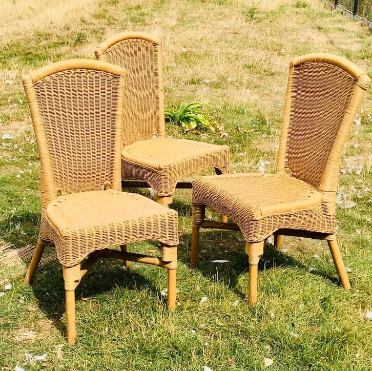 Set van 3 mooie rieten vintage stoelen, Huis en Inrichting, Stoelen, Gebruikt, Drie, Riet of Rotan, Overige kleuren, Ophalen
