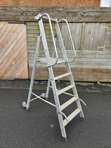 Trapladder bordesladder magazijnladder