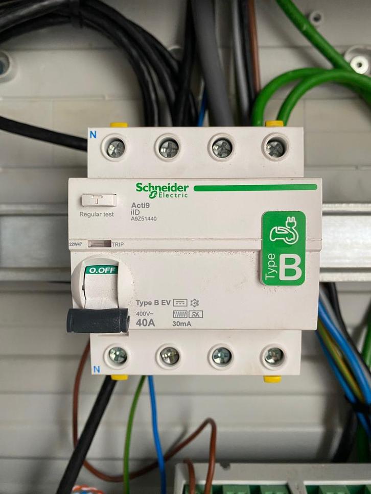 Zekering type B voor laadpaal. Nooit gebruikt, Doe-het-zelf en Bouw, Elektriciteit en Kabels, Nieuw, Overige typen, Ophalen