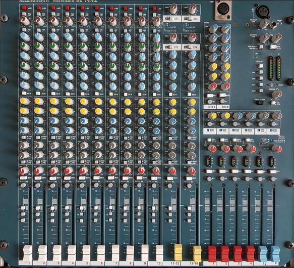 Allen Heath WZ³ 14/4/2 Mixing console met Flight Case, Muziek en Instrumenten, Mengpanelen, Gebruikt, 10 tot 20 kanalen, Microfooningang