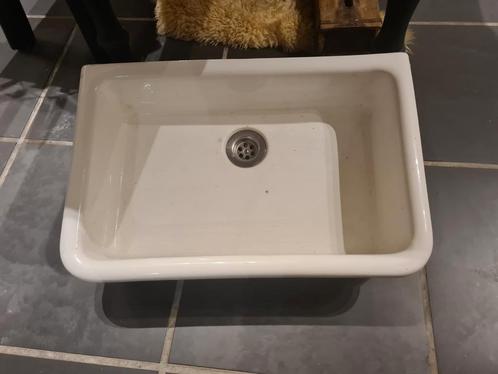 Oude porseleinen gootsteen pompbak, Doe-het-zelf en Bouw, Sanitair, Gebruikt, Ophalen