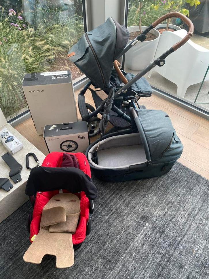 Must Evo Industrial Denim, Enfants & Bébés, Poussettes & Combinaisons, Comme neuf, Poussette, Mutsy, Enlèvement