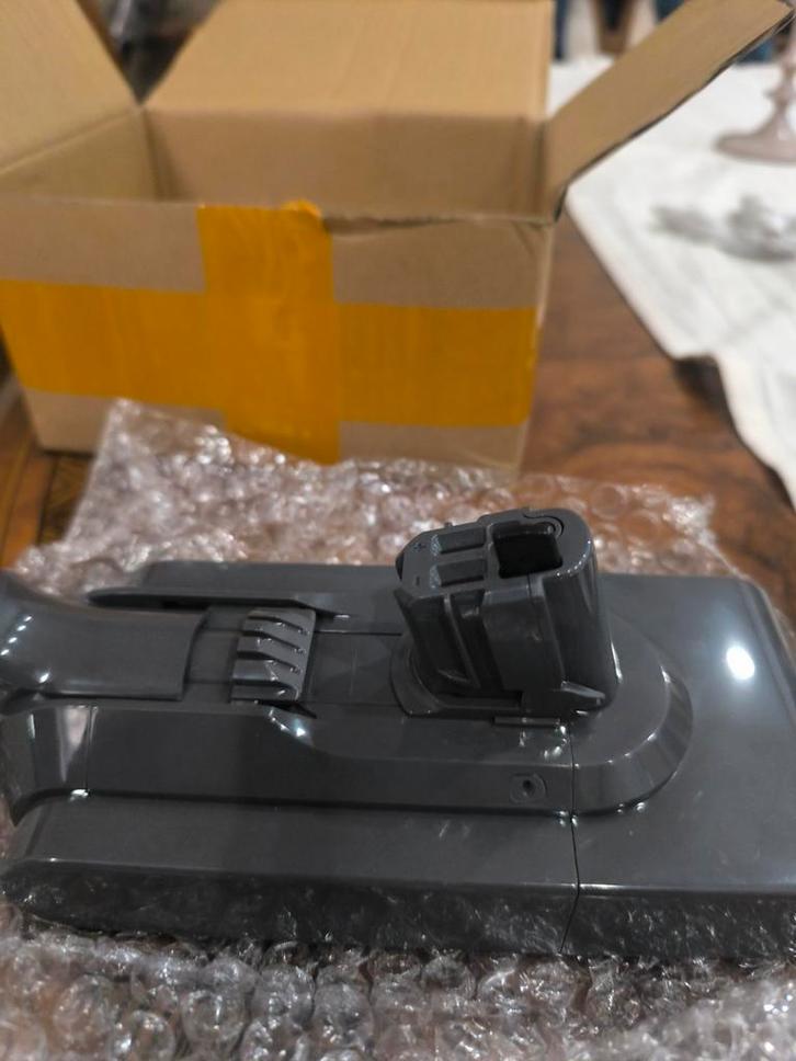 Dyson V11 batterij & filter, Elektronische apparatuur, Stofzuigers, Nieuw, Ophalen