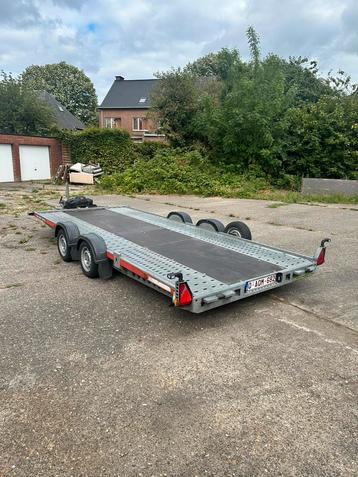 Brian James A4 Transporter met Warn Winch beschikbaar voor biedingen