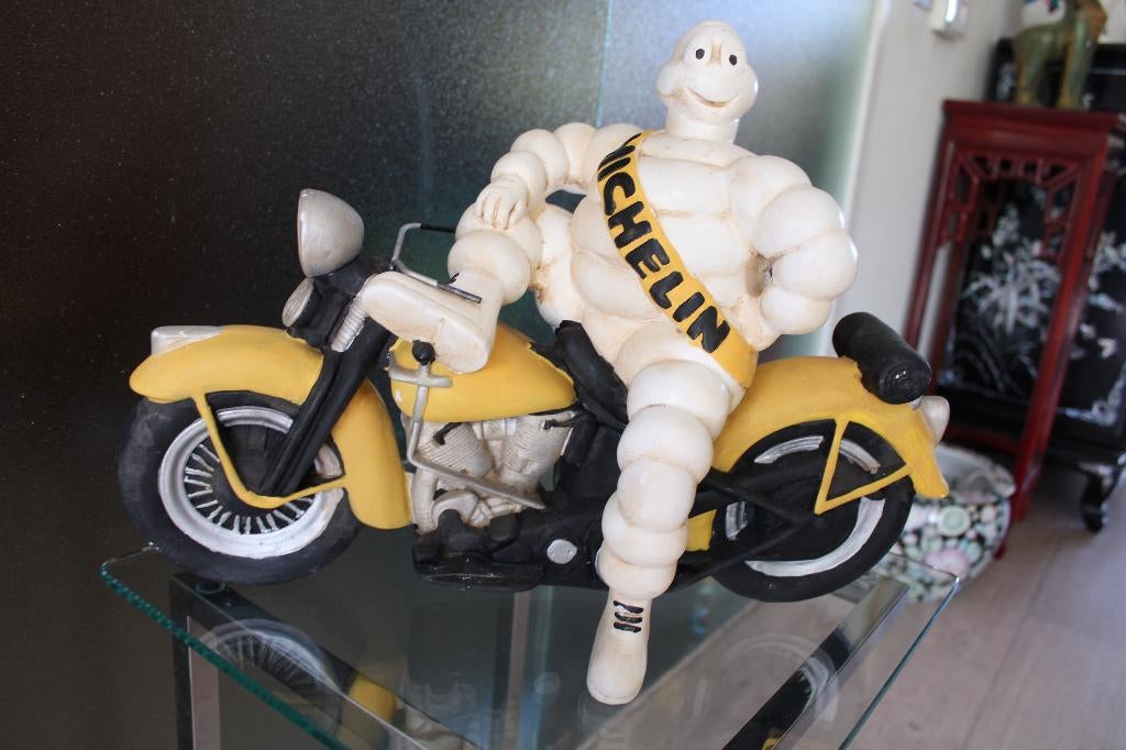 Michelin manneke op moto.  Heel oud exemplaar in gips 🏍, Verzamelen, Automerken, Motoren en Formule 1, Zo goed als nieuw, Motoren