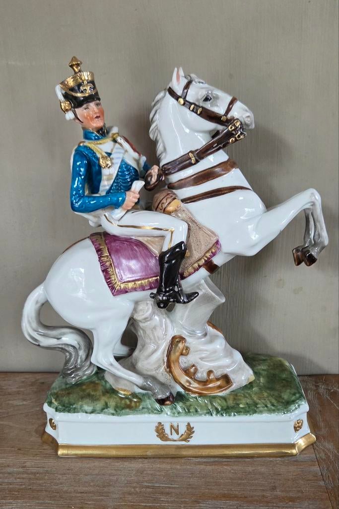 Officier en porcelaine ancienne de l'armée de Napoléon, Enlèvement ou Envoi