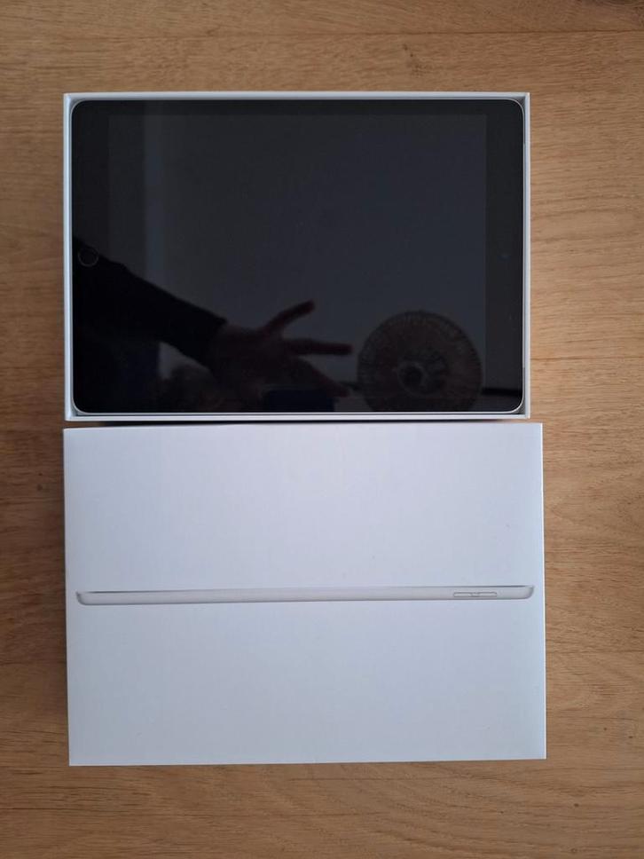 Apple iPad 9th generation, Informatique & Logiciels, Apple iPad Tablettes, Autres modèles, Wi-Fi, 10 pouces, 64 GB, Argent, Enlèvement