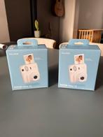 Instax mini 12 Clay White - 2 stuks beschikbaar, TV, Hi-fi & Vidéo, Appareils photo analogiques, Enlèvement, Comme neuf, Polaroid