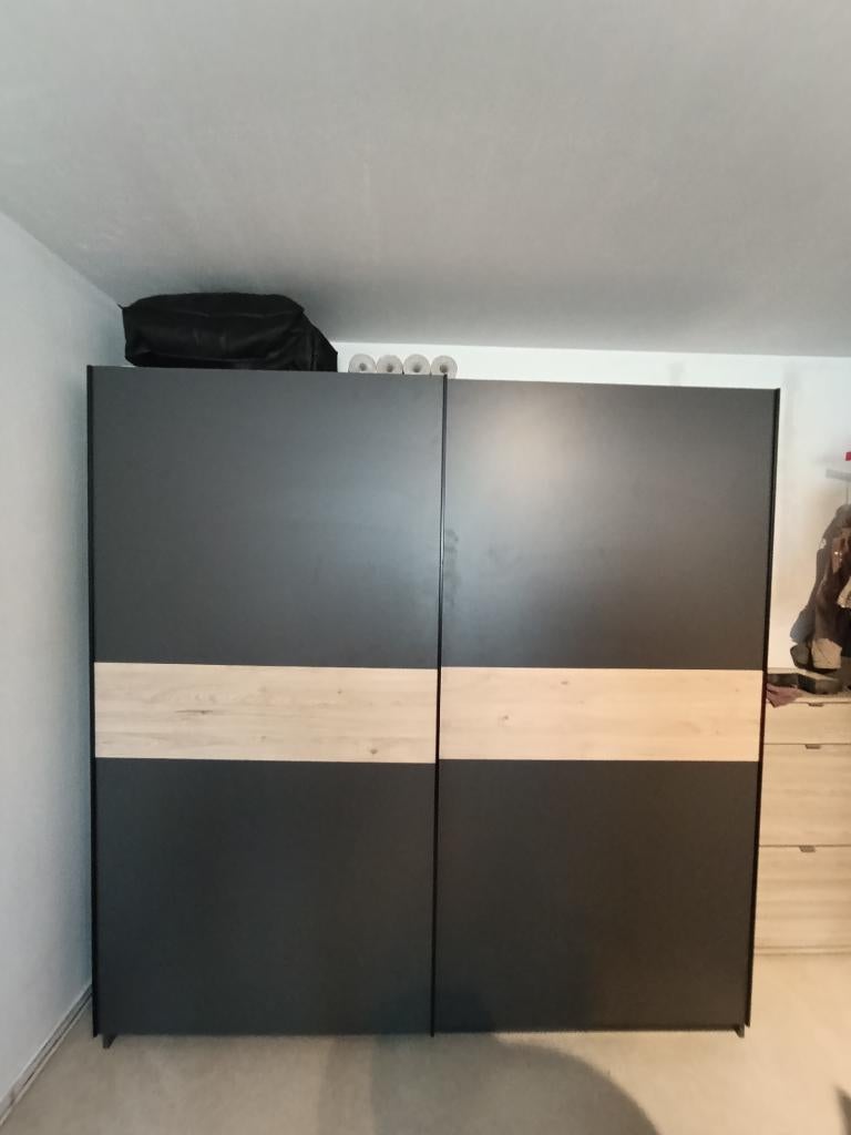 Garde robe, Huis en Inrichting, Kasten | Kleerkasten, Zo goed als nieuw, 200 cm of meer, 200 cm of meer, 50 tot 75 cm, Met hangruimte