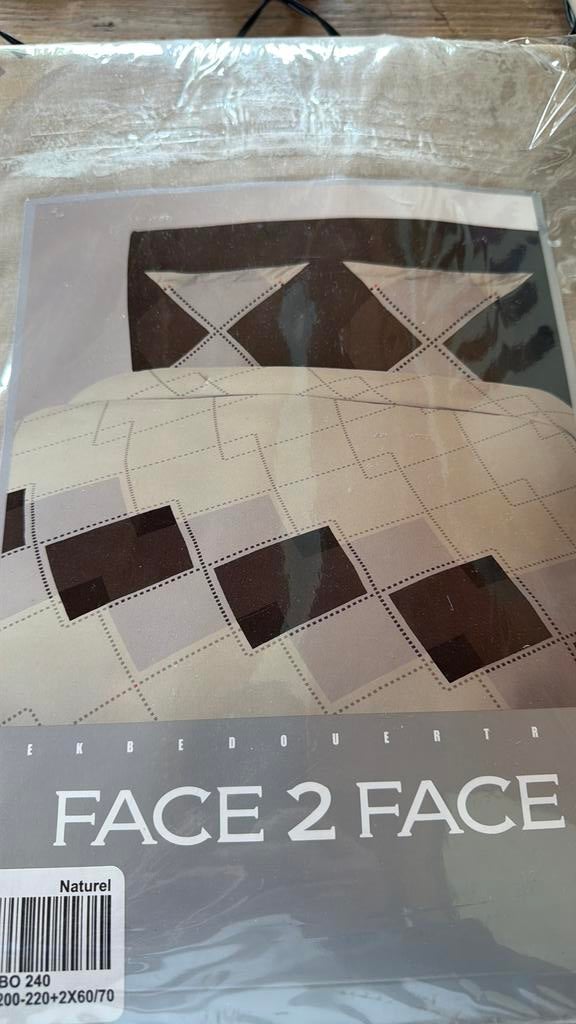 Nouvelle housse de couette 240/220 + 2 taies d'oreiller, Maison & Meubles, Chambre à coucher | Linge de lit, Enlèvement, Housse de couette