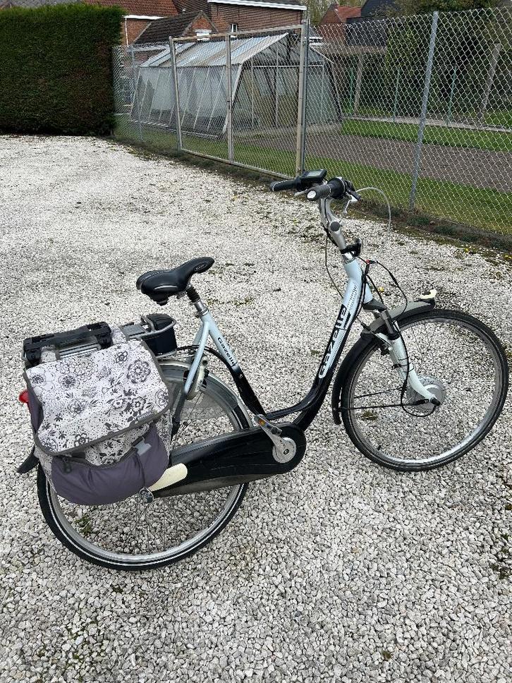 Damesfiets Gazelle, Fietsen en Brommers, Elektrische fietsen, Zo goed als nieuw, Gazelle, 55 tot 59 cm, 50 km per accu of meer
