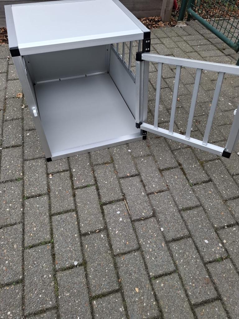 Autobench voor kleine/medium hond, Animaux & Accessoires, Caisses pour chiens, Neuf, Enlèvement