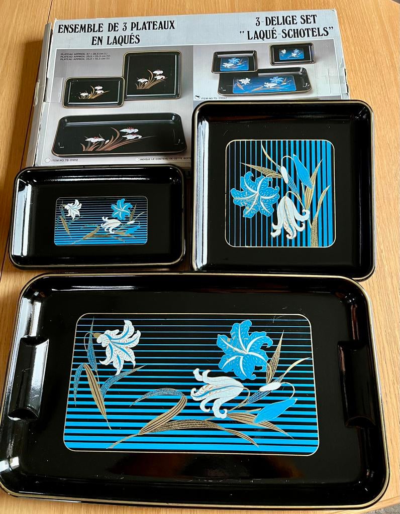 Set van 3 Japanse gelakte serveerschalen, in originele doos, Ophalen, Zo goed als nieuw, Vierkant