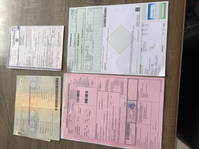 mooi punto 1200 benz. 120 000 km is blanco gekeurd voor verk, Autos, Fiat, 1242 cm³, Argent ou Gris, Achat, 3 places