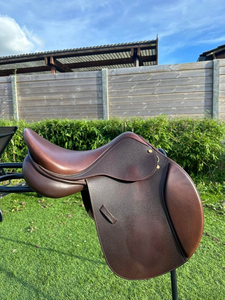 Prachtig bruin Eric Thomas zadel, Dieren en Toebehoren, Paarden en Pony's | Zadels, Ophalen, Zo goed als nieuw, Recreatie