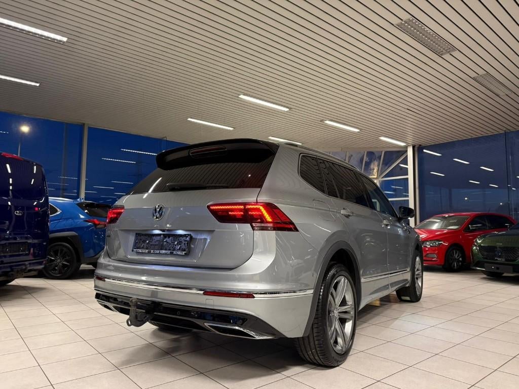 Volkswagen Tiguan R-Line ALLSPACE 1.5i Benzine 110kW Euro 6d, Auto's, Automaat, Euro 6, Leder, Bedrijf