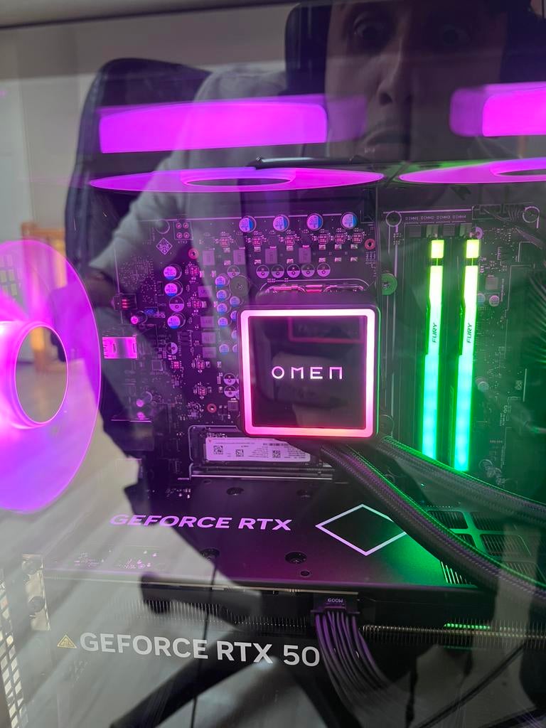 PC de jeu NEUF (acheté il y a 2 semaines), Informatique & Logiciels, Ordinateurs de bureau, Neuf, 32 GB, Gaming, Enlèvement