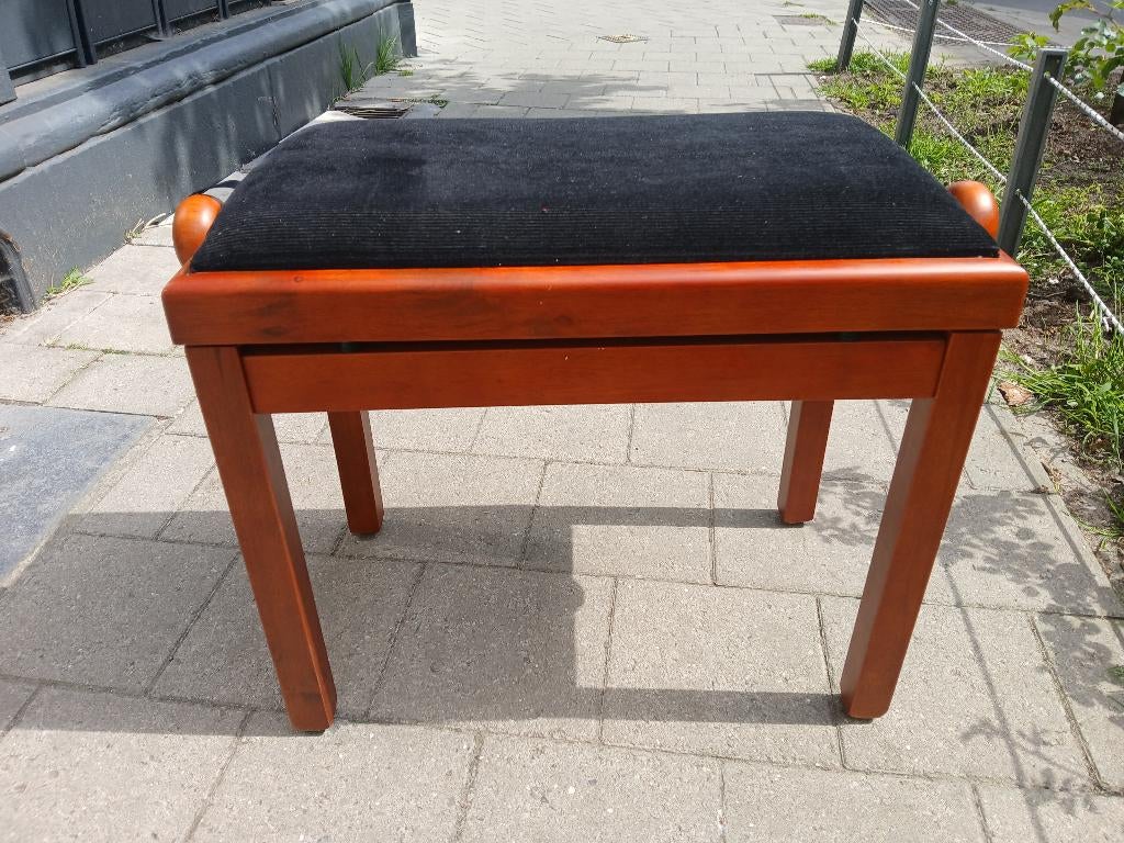 Pianostoel hout, Ophalen