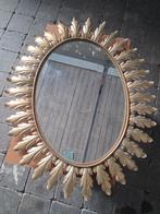 Antieke spiegel messing kader .  Ovaal  75 cm hoog 55 breed., Enlèvement